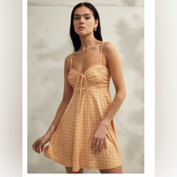 URBAN OUTFITTER’S DRESSES. NWOT’s. PERFECT FOR SPRING OR SUMMER ❤️ - Picture 2 of 10
